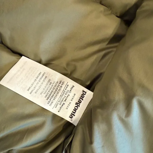 Patagonia puffer jacket - Picture 6 of 8